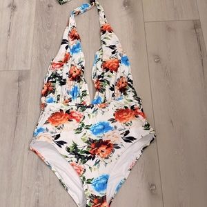 🆕 Cupshe one piece bathing suit